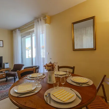 Apartment Moulin Des Gardes By Interhome Royan